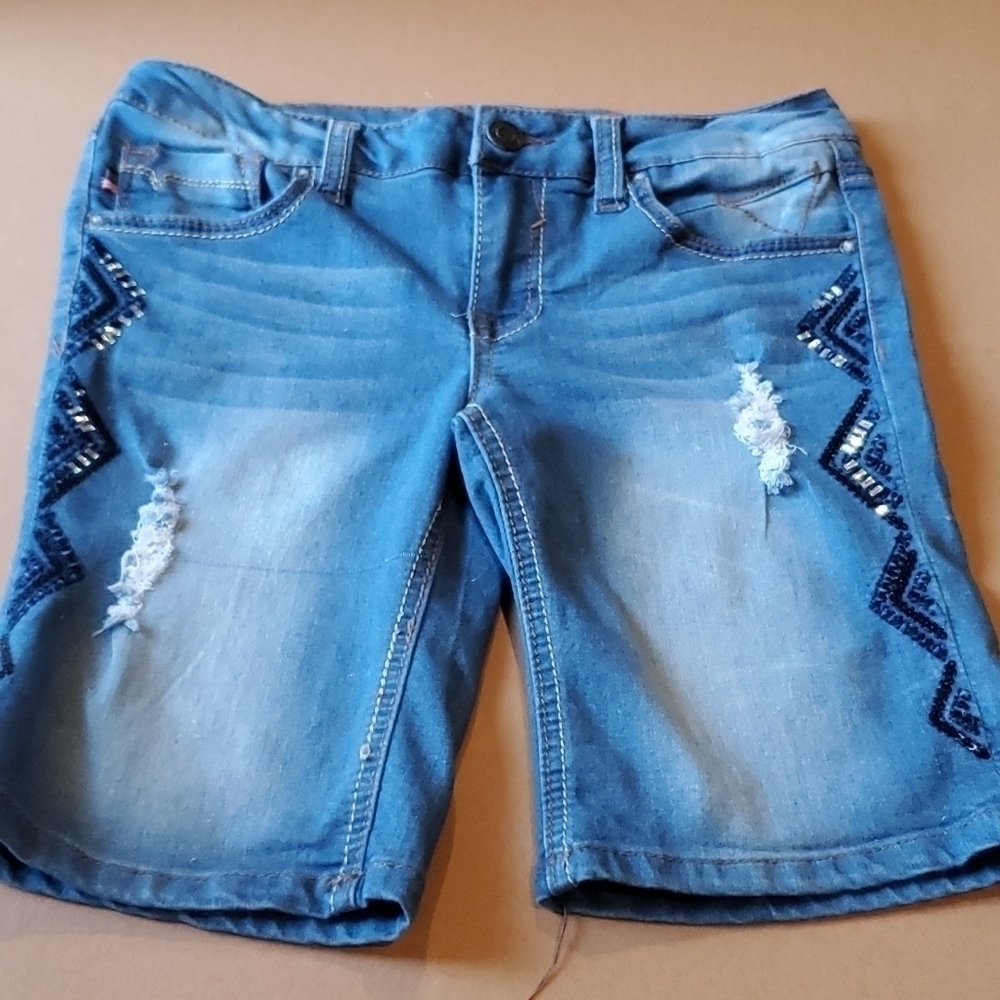 Vigoss The Jagger bermuda girls embellished denim shorts. Preowned size 12